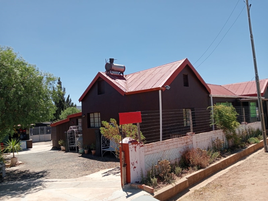 3 Bedroom Property for Sale in Uniondale Western Cape